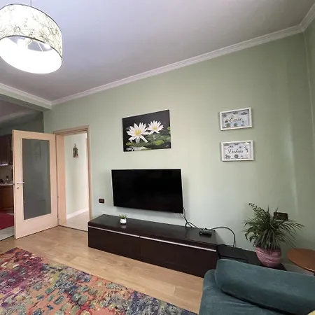 Cozy Family In Сasa de vacaciones Tirana