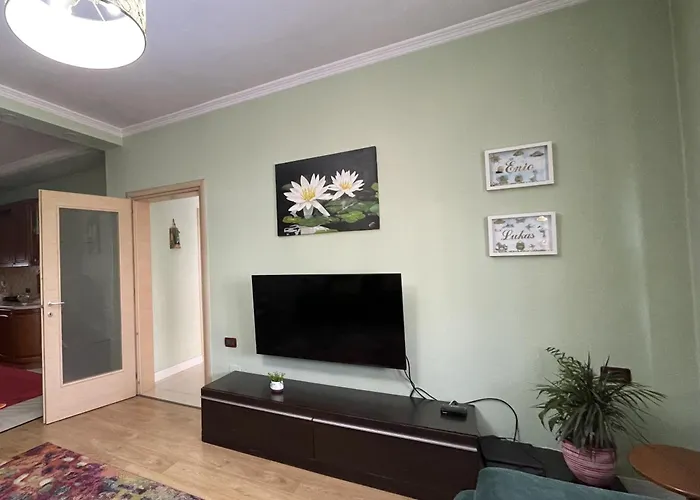 Cozy Family In Сasa de vacaciones Tirana